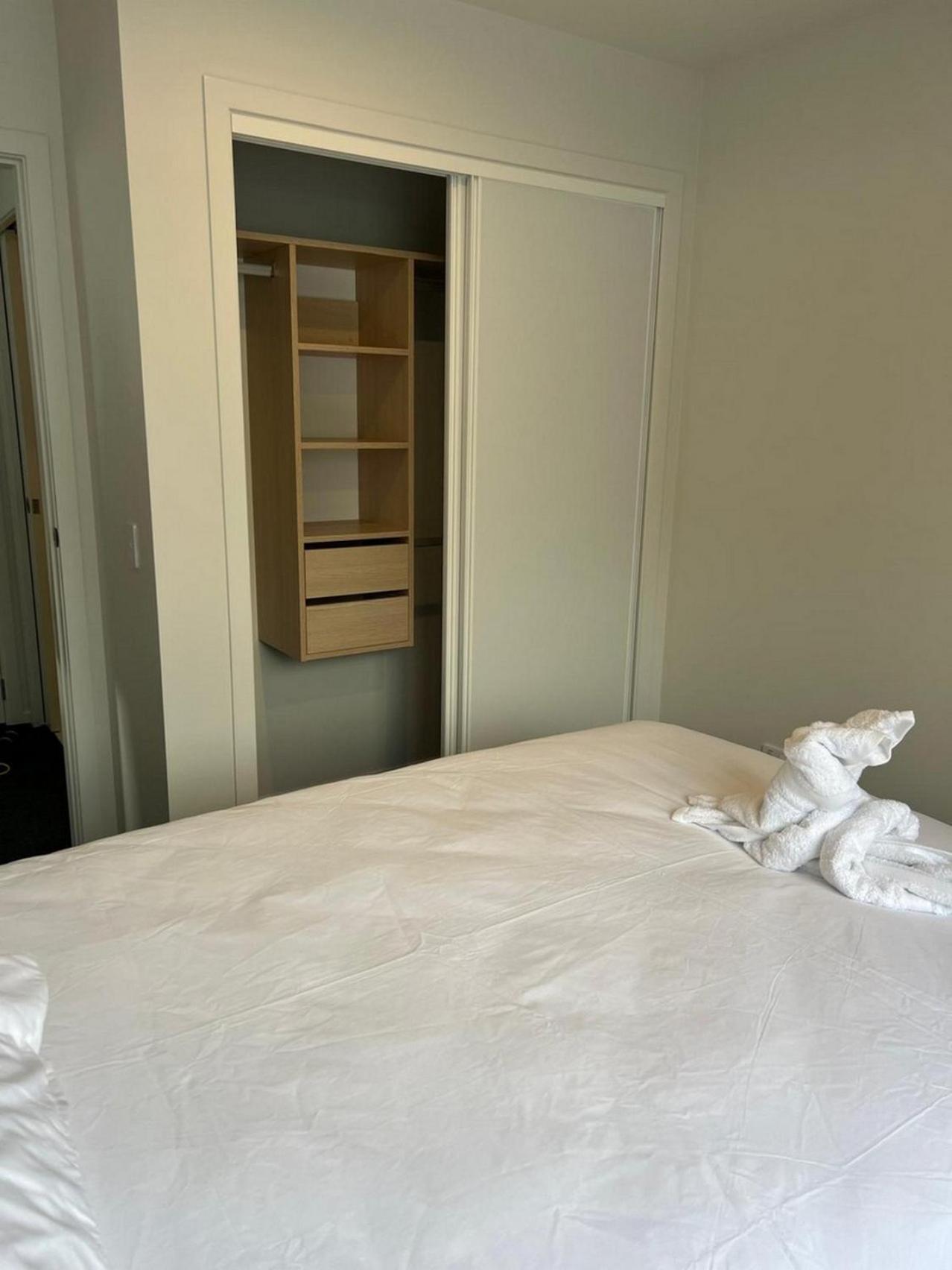 Central Modern 3-Bedroom,3- Bathroom House With Patio And Carpark- Lower Hutt City Centre Exterior foto