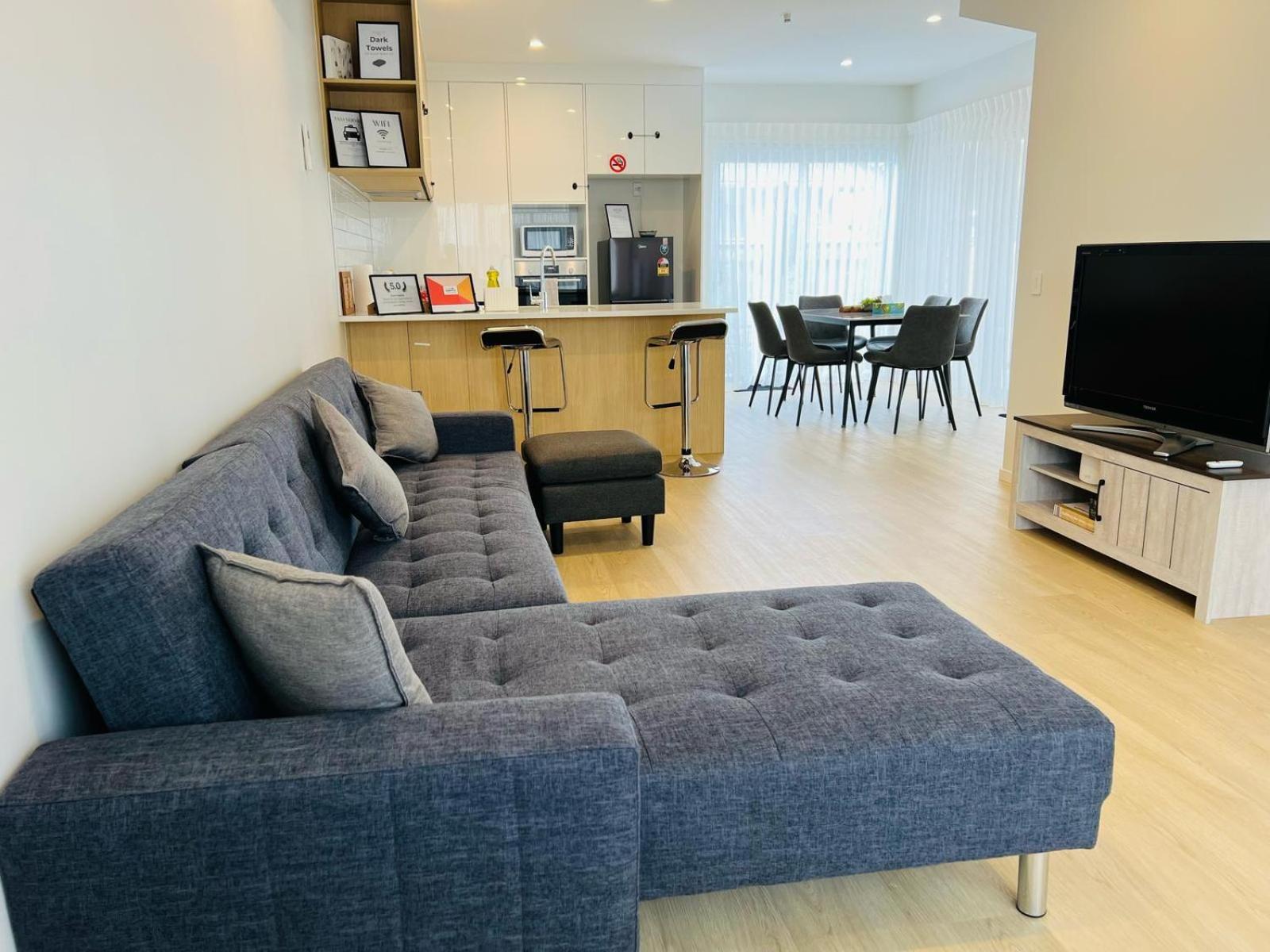 Central Modern 3-Bedroom,3- Bathroom House With Patio And Carpark- Lower Hutt City Centre Exterior foto